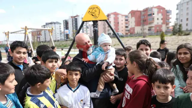 Başkan Çolakbayrakdar: "Kocasinan'ı Daha Yeşil ve Huzurlu Bir Yer Haline Getiriyoruz"