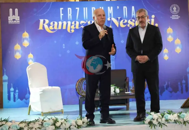 Yakutiye Medresesi'nde Ramazan Coşkusu: 'Ramazan Neşesi' Programı Büyüledi