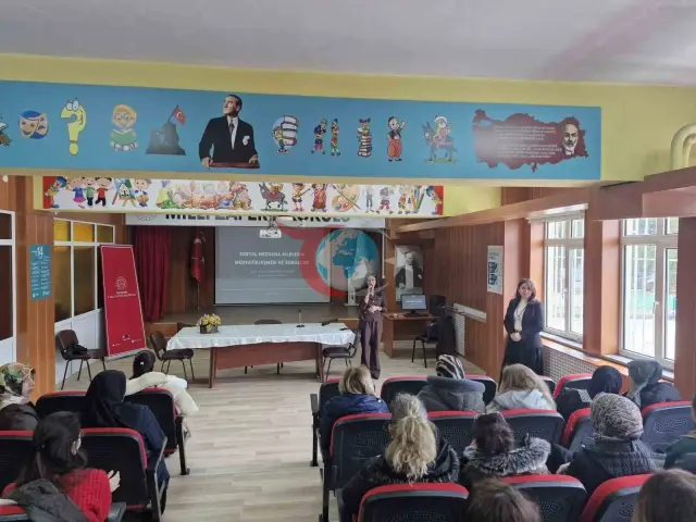 Eskişehir'de 'Bilge Aile' Projesi ile Veliler Eğitiliyor