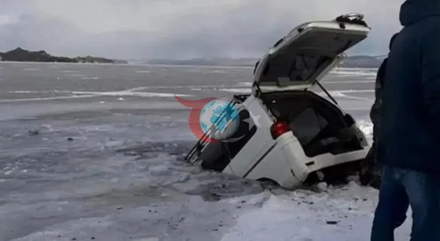 Rusya'da Tur Aracı Baykal Gölü'ne Devrildi: 8 Kişi Hayatını Kaybetti