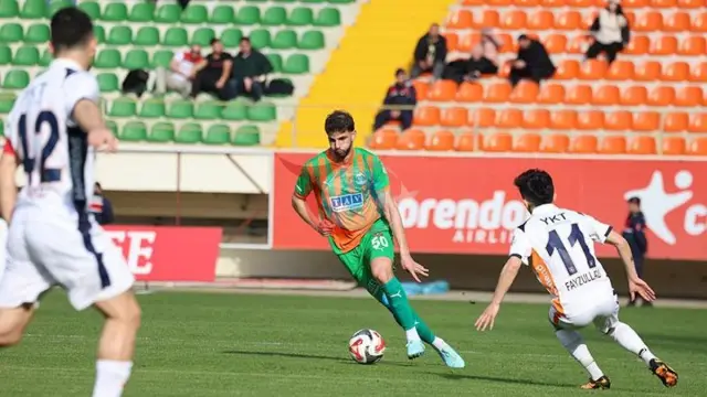 Corendon Alanyaspor Evinde RAMS Başakşehir FK'ya 2-1 Mağlup Oldu