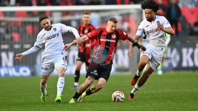 Trabzonspor Deplasmanda Gaziantep FK'yı Geçti
