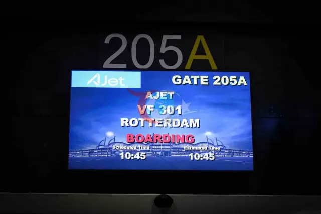 AJet, İstanbul-Rotterdam Uçuşlarına Başladı