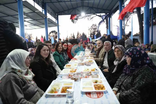 Başkan Çerçioğlu İncirliova'da Ramazan İftarında Halkla Buluştu