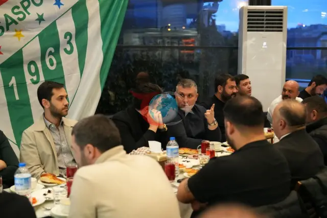 Bursaspor ve Ankaragücü İftar Buluşmasıyla Dostluk Mesajları Verdi