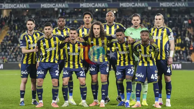 Fenerbahçe'de Aynı Maçta İki Sakatlık Şoku!