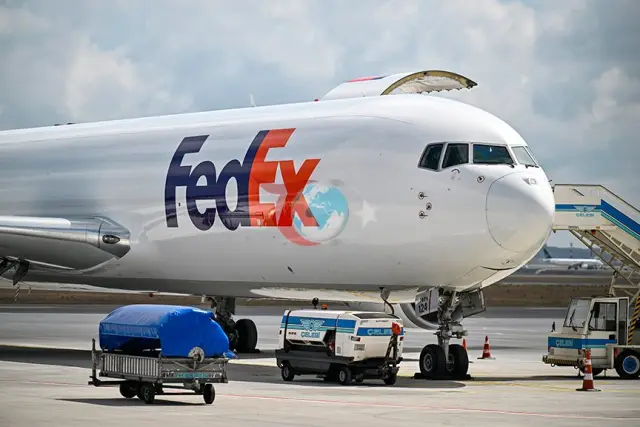 FedEx, ABD'ye Gümrük Vergisi İadesi İçin Dava Açtı