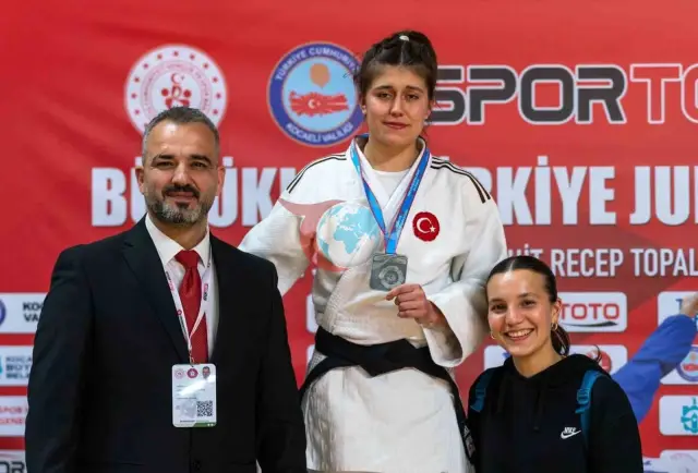 Yunusemre Belediyespor Judocularından Madalya Başarısı