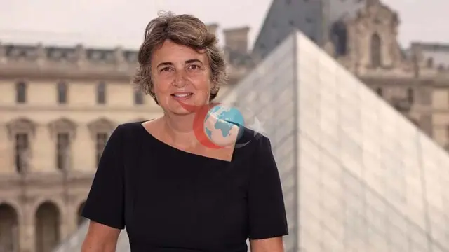 Louvre Müzesi'nin İlk Kadın Müdürü des Cars Görevinden Ayrıldı