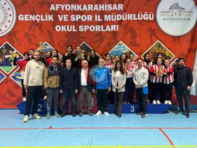 Afyonkarahisar'da Yıldız Kızlar Dart Turnuvası Sonuçlandı
