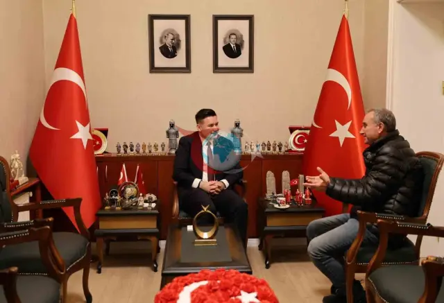 Gökçeada'da Halk Günü: Kaymakam Osman Acar Vatandaşlarla Buluştu