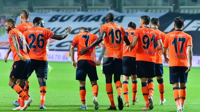Başakşehir, Konyaspor'u Konuk Edecek: Süper Lig Heyecanı Devam Ediyor