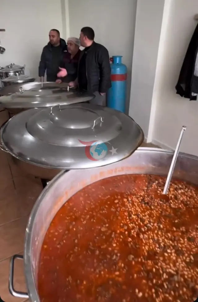 Patnos Belediyesi'nden Ramazan Ayında Sıcak Yemek Desteği