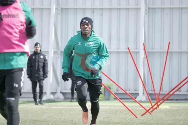 Konyaspor, Rams Başakşehir Maçı Öncesi Hazırlıklarını Bitirdi