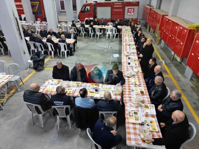 Kırıkkale Belediye Başkanı Önal, İtfaiyecilerle İftar Yemeğinde Buluştu