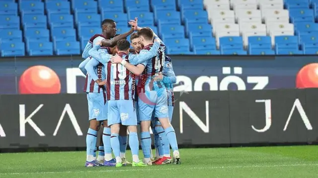 Trabzonspor, Fatih Karagümrük'ü 3-1 Mağlup Etti