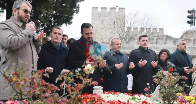Necmettin Erbakan Kabri Başında Anıldı