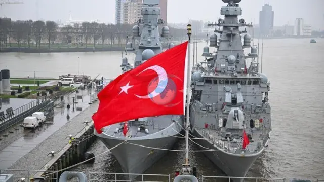 TCG Anadolu'nun Rotterdam Limanı'nda Görkemli Tanıtımı