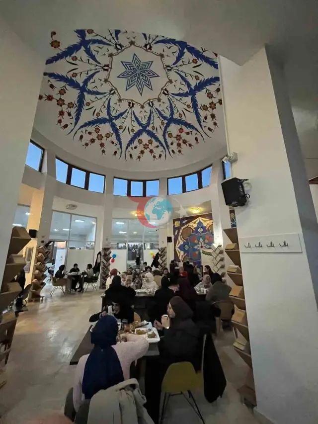 Diyanet Gençlik Merkezi'nde Ramazan Boyunca Etkinlikler Devam Ediyor
