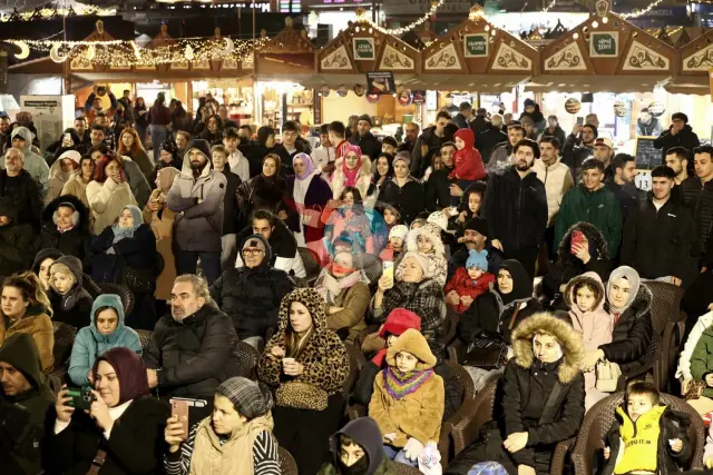 Ramazan Neşesi Osmangazi Meydanları'nda Yaşanıyor