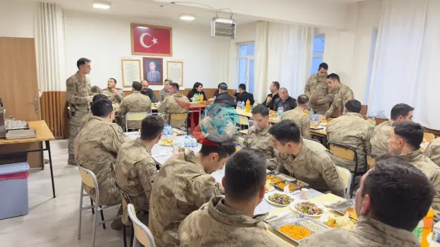 Kaymakam Arıkan, Jandarma Personeliyle İftar Yemeğinde Buluştu