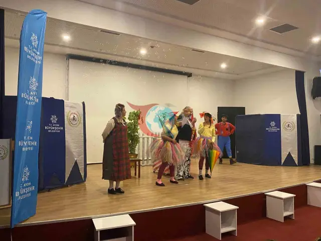 Çerçioğlu, İncirliova'da Çocukları Tiyatroyla Buluşturdu