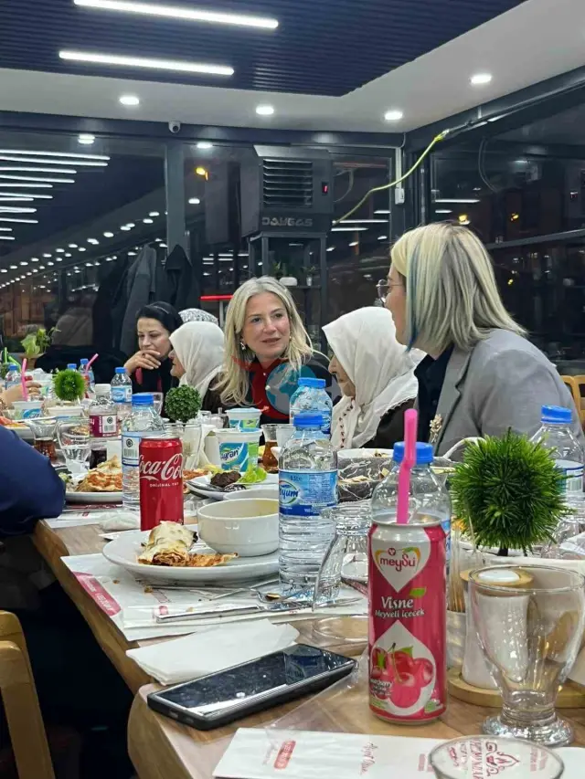 Kars’ta Huzurevinde Kızılay’dan Anlamlı İftar Etkinliği