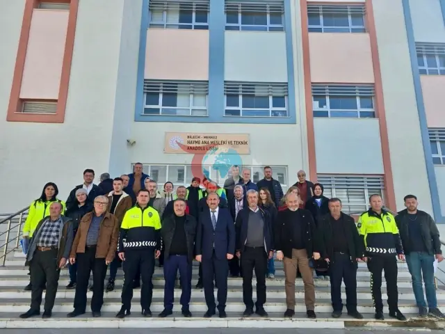 Bilecik'te Servis Şoförlerine Yönelik Trafik Eğitimi Düzenlendi