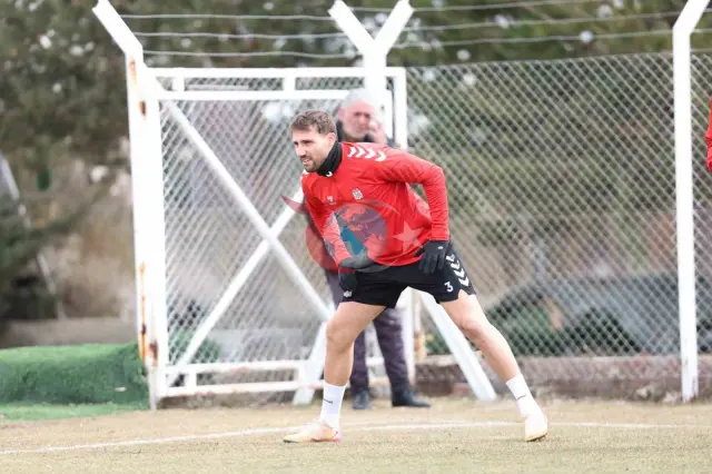 Sivasspor, Keçiörengücü Maçı İçin Hazırlıklarını Tamamladı