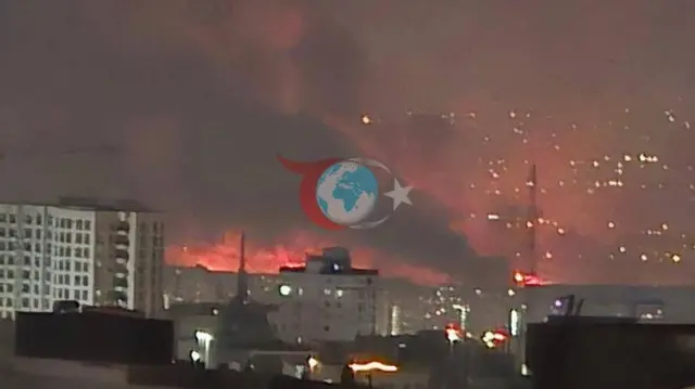 İran'ın Mehrabad Havalimanı'na Yoğun Saldırı: Yangın Çıktı