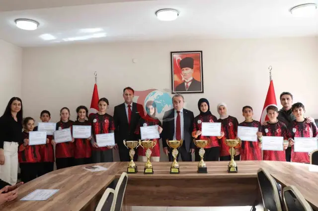 Bilecik’te Floor Curling Turnuvası Başarı Belgeleri Dağıtıldı