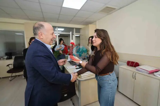 Başkan Demirçalı'dan Kadın Çalışanlara Anlamlı Jest