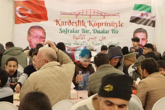 Kayseri Büyükşehir Belediyesi, Suriye'de İftar Organizasyonu Düzenledi
