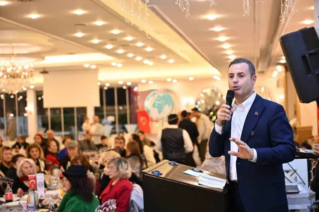 Başkan Ahmet Akın, İstanbul'da Balıkesirlilerle Buluştu
