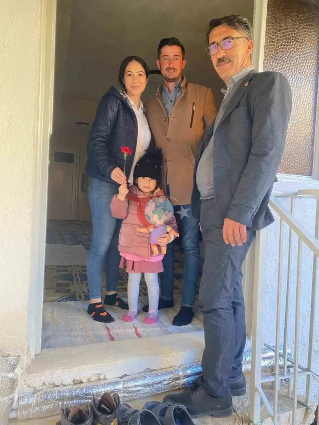 Meşeli Mahallesi Muhtarı Yavuz'dan Kadınlara Anlamlı Jest