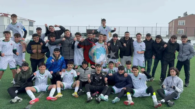 Kars 36 Spor U16 Takımı Büyük Başarıya İmza Attı, Türkiye Finalleri'ne Katılacak