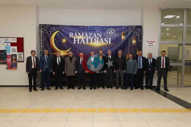 Rektör Prof. Dr. Altun, Öğrencilerle İftarda Buluştu