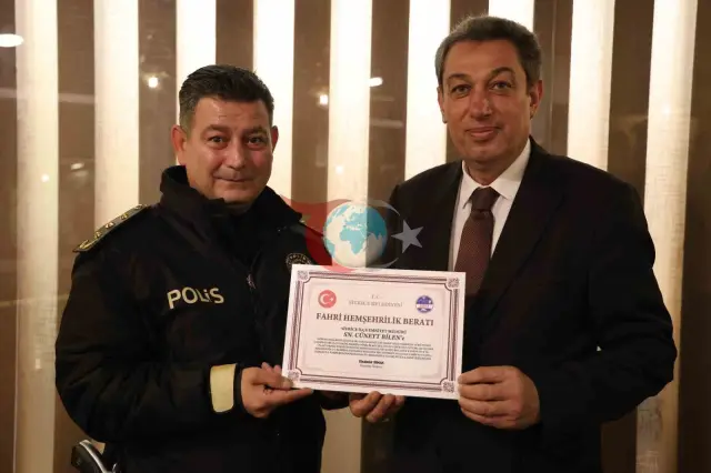 Sivrice Emniyet Müdürü Cüneyt Bilen'e Fahri Hemşehrilik ve Başarı Ödülü