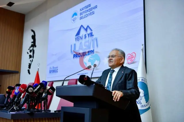 Başkan Büyükkılıç: Kayseri'nin Hizmet Vizyonuyla Medyanın Gözdesi