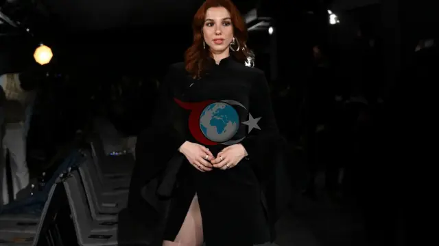 Genç Yetenek Selin, Paris Moda Haftası'nda Parladı