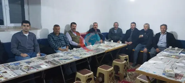 Dumlupınar Kaymakamı Teltik, İftar Etkinliğinde Muhtarlarla Buluştu