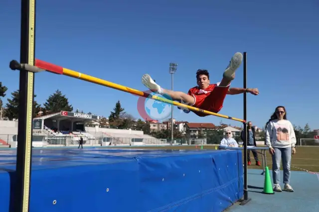Safranbolu'da Heyecan Dolu Okul Sporları Atletizm Yarışları