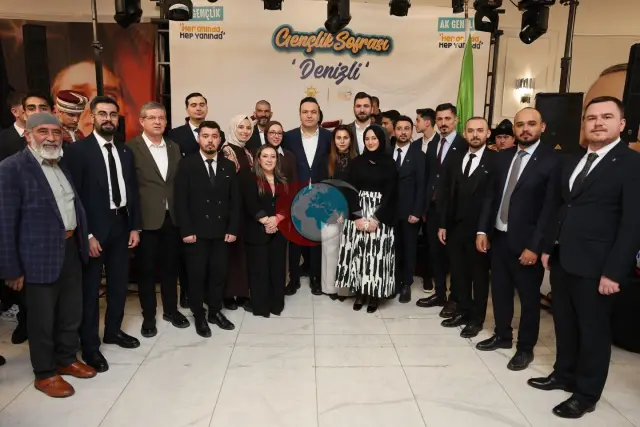 AK Parti Gençlik Kolları Lideri İbiş, Denizli'de Gençlerle İftarda Buluştu