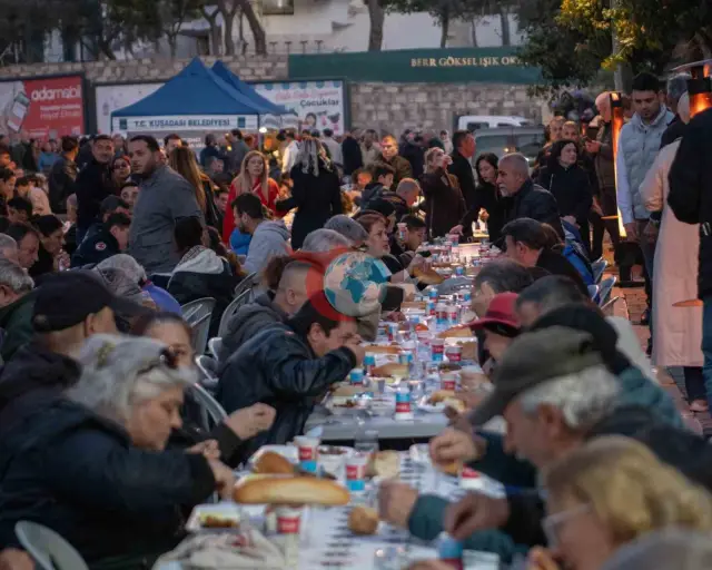 Kuşadası'nda Başkan Günel'e Güçlü Destek