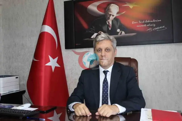 İl Sağlık Müdürü Mustafa Gün, Tıp Bayramı'nı Tebrik Etti