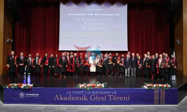 Atatürk Üniversitesi'nde Coşkulu Tıp Bayramı ve Akademik Giysi Töreni