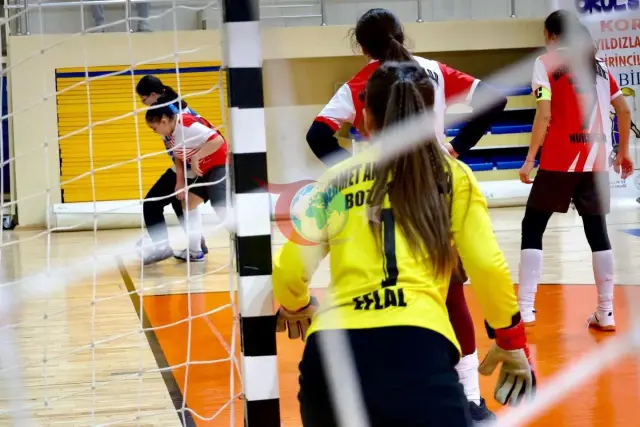 Bilecik’te Futsal Turnuvasında Ödüller Sahiplerini Buldu