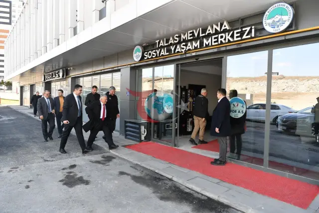 Büyükkılıç ve Boyraz, Talas Mevlana Sosyal Yaşam Merkezi'ni İnceledi