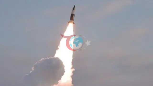 Kuzey Kore'den Japonya'ya Doğru 10 Balistik Füze Fırlatıldı
