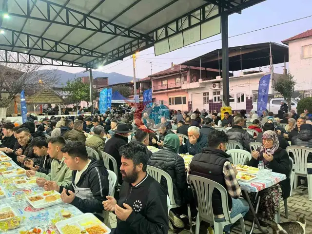 Aydın'da Ramazan İftarları Birlik ve Beraberliği Güçlendiriyor